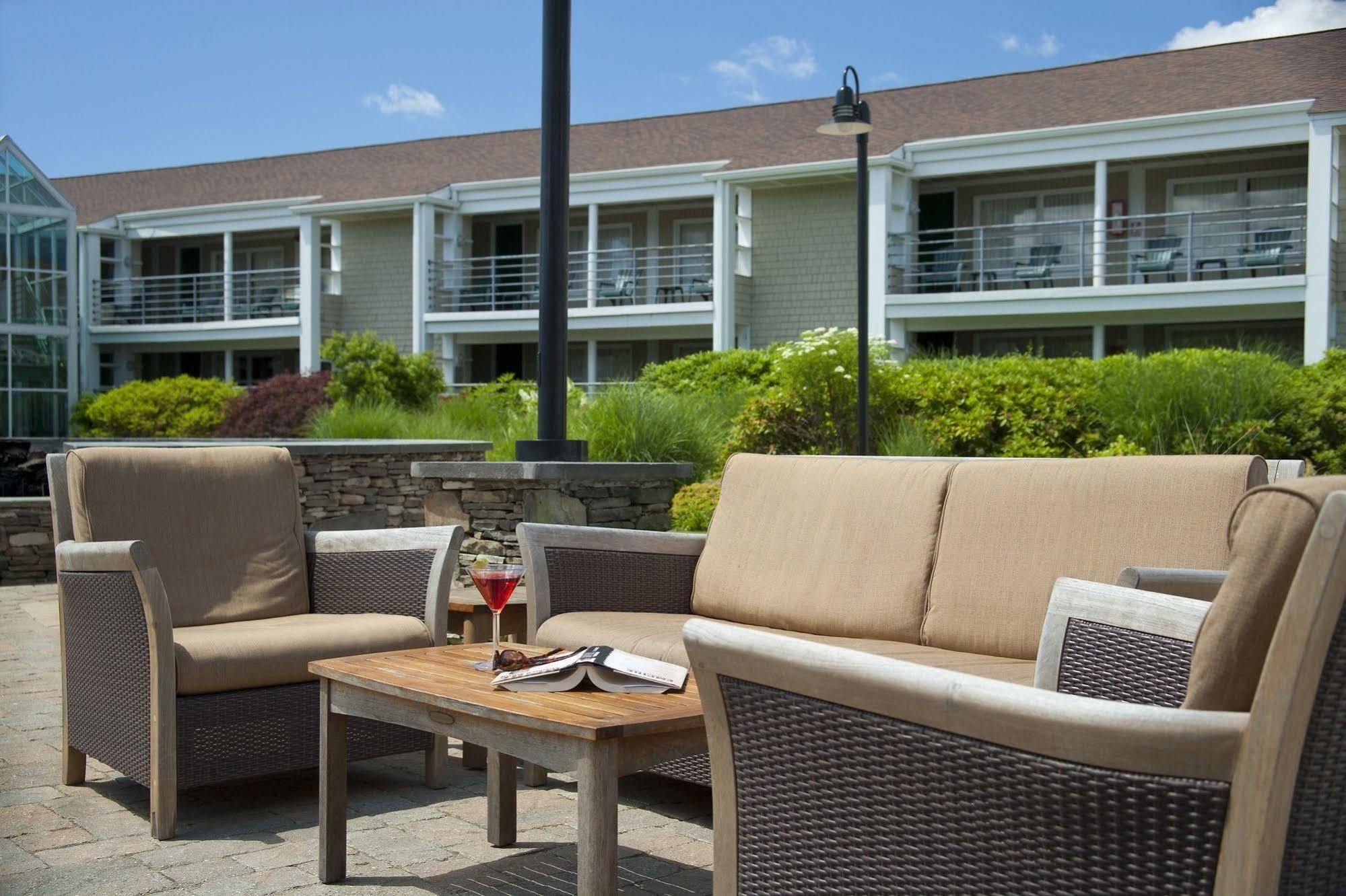 Hyannis Harbor Hotel Buitenkant foto